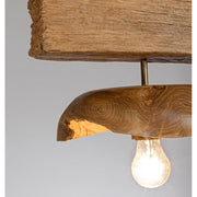 Modern kortárs stílusú, újrahasznosított teakfából készült függeszték lámpa.