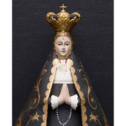 Magányos Szűzanya figura.