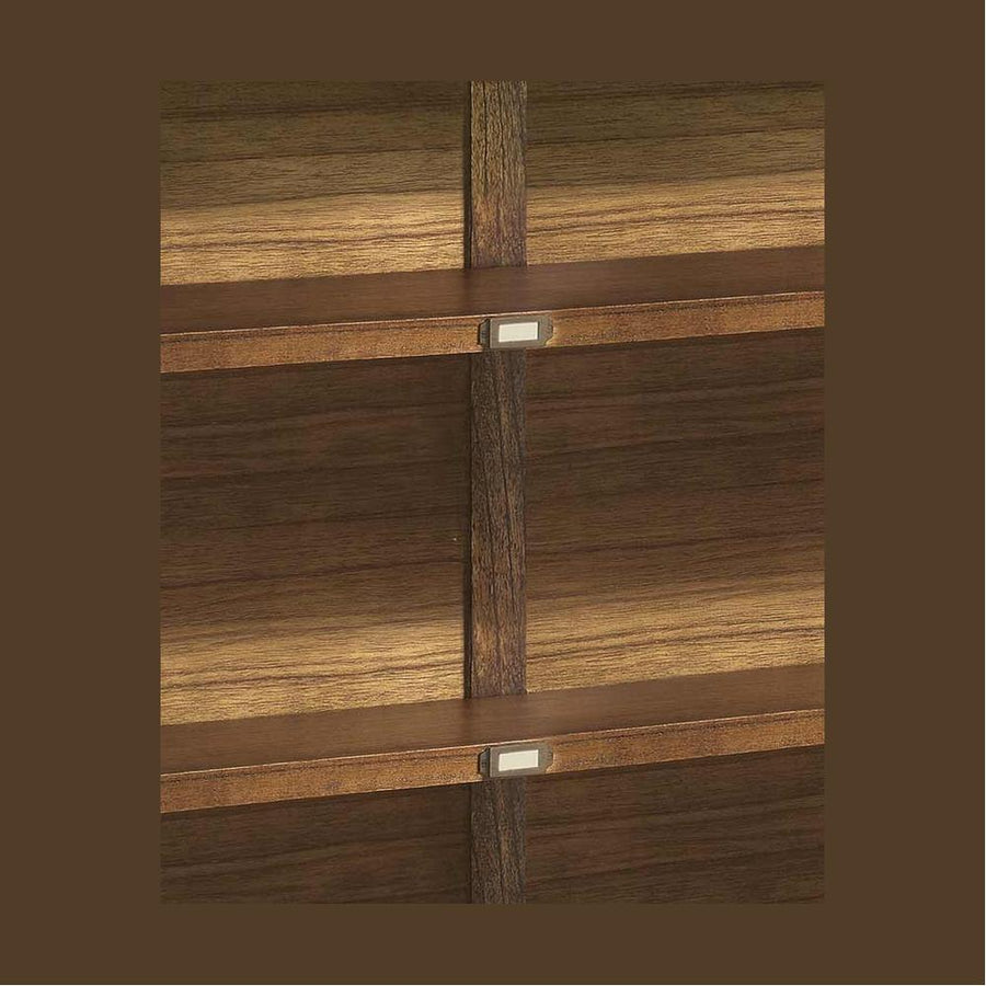 Loft stílusú, mindifából készült vitrines tárolószekrény bronz perselyei.