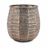 Dombormintás felületű, réz színű, nagyméretű fém kaspó