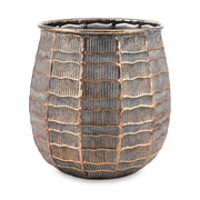 Dombormintás felületű, réz színű, nagyméretű fém kaspó