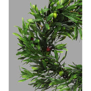 Mű olíva koszorú, 12 darab zöld és sötétbordó színárnyalatú olajbogyóval .