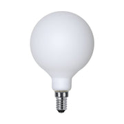 Matt felületű opál LED izzó.