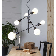 Modern, több karú függeszték lámpa, matt felületű, opál LED izzókkal.