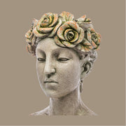 Óriás méretű, női mellszobor formájú, 55 cm magas, antikolt felületű, műgyantából készült kaspó büszt.