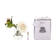 Prémium minőségű, krém színű, bazsarózsa illatú parfümös tearózsa kompozíció díszdobozban