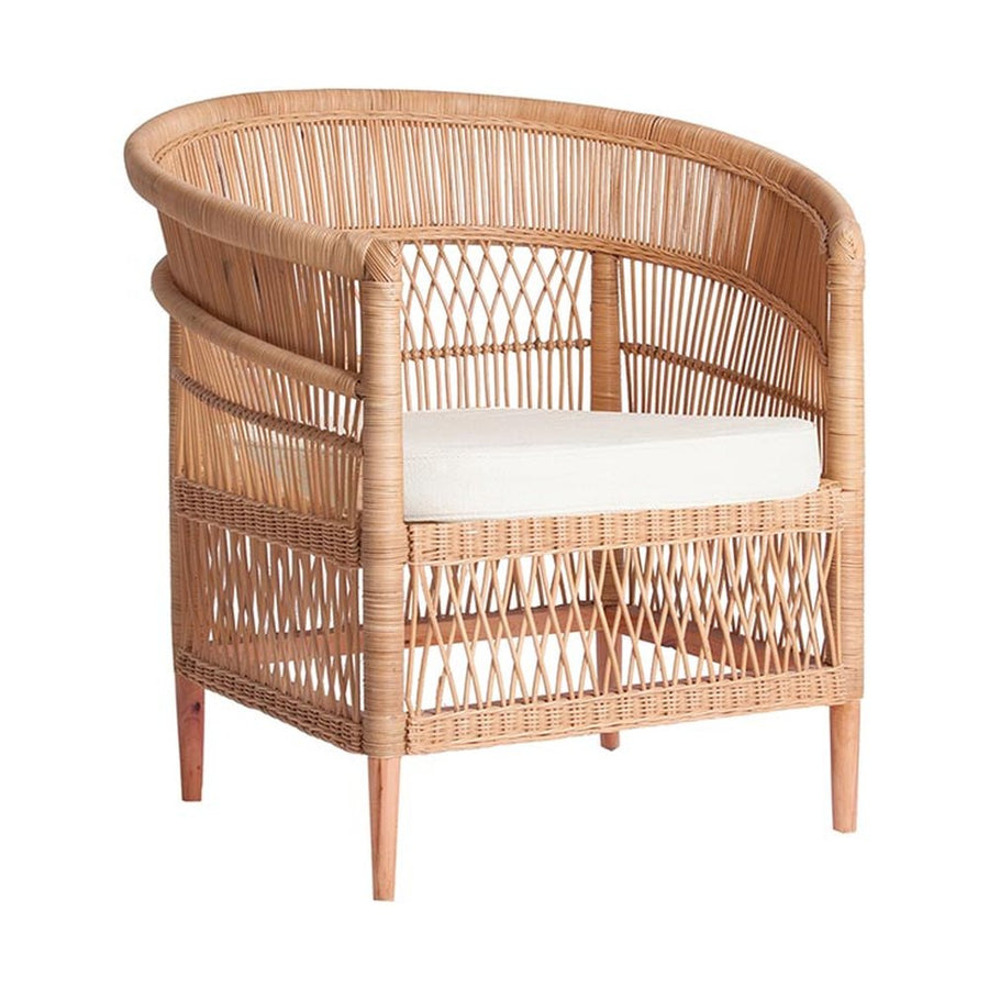 Prémium kategóriás, kortárs stílusú formatervezett rattan fotel, fehér színű pamut ülőpárnával