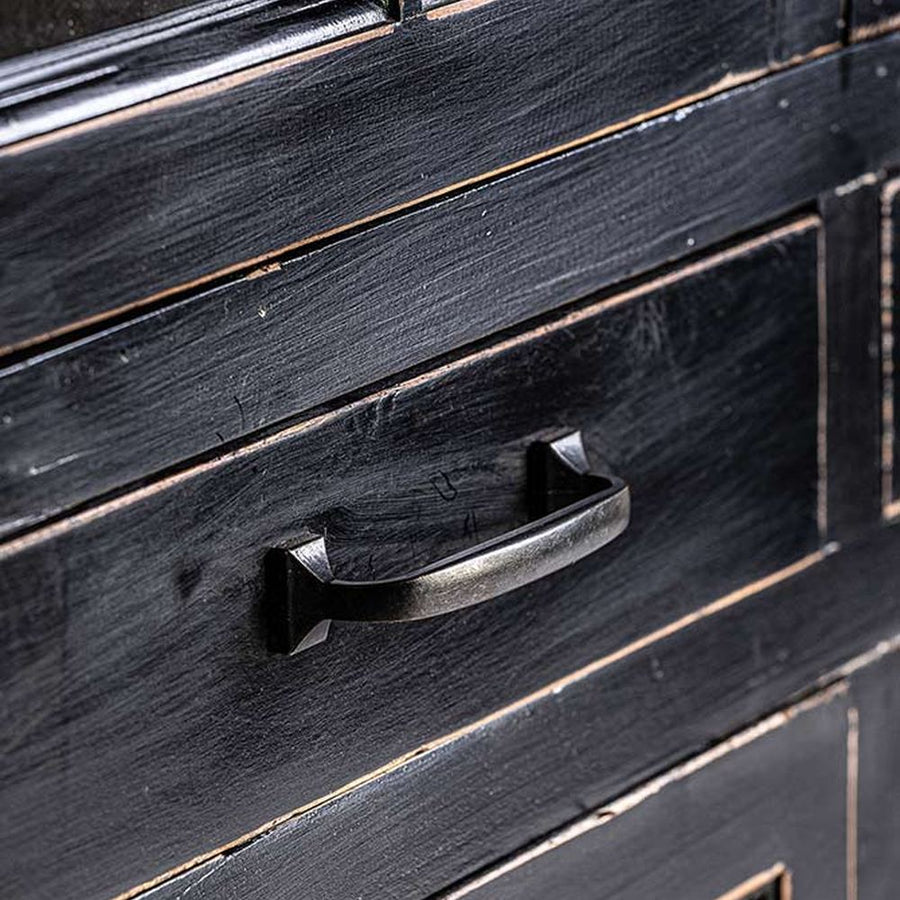 Prémium kategóriás, provanszi stílusú, szilfából készült, 90 cm hosszú és 211 cm magas rusztikus felületű, antik fekete színű vitrines szekrény