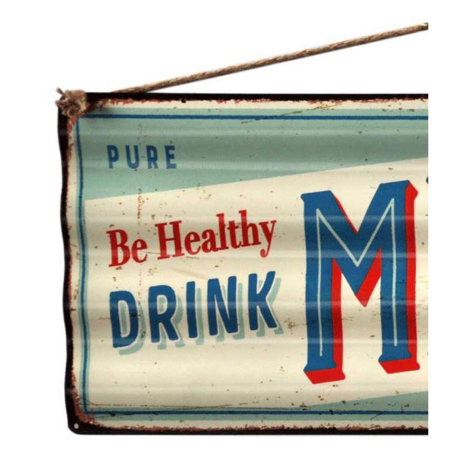 Retro stílusú, hullámlemezes fém reklámtábla, Milk felirattal 