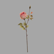 Vintage stílusú,, rózsa művirág, fáradt rózsaszín színű, félig nyílt virágfejjel és egy bimbóval.