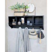 Tengerifűből készült, natúr színű fali kosár. 