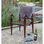 Prémium kategóriás, cserzett bőrből és esztergált juharfából készült kézműves tiszti karosszék 