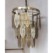 Tropical, illetve modern Art Deco stílusú függeszték lámpa, antikolt réz színű, áttört mintázatú fém levelekkel