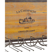 Antikolt hatású, fenyőfából és vasból készült fali bor és pohártartó, vintage stílusú nyomattal