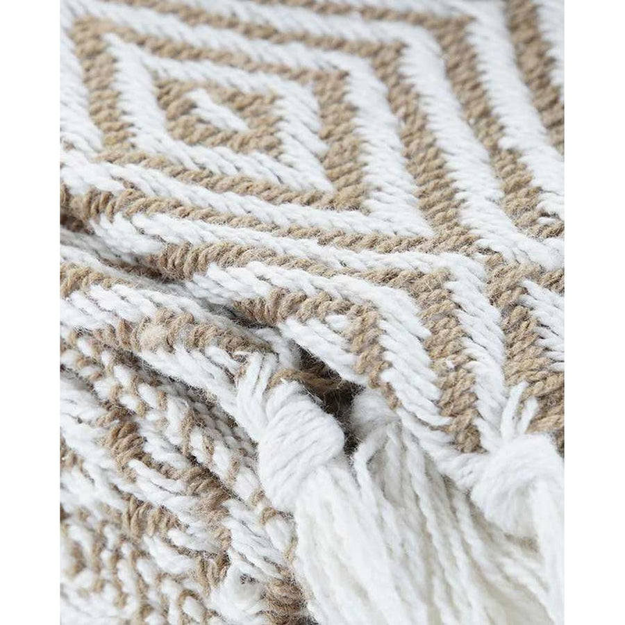 Vintage stílusú, pasztell színvilágú, rombusz mintás rojtszegélyes pamut pléd