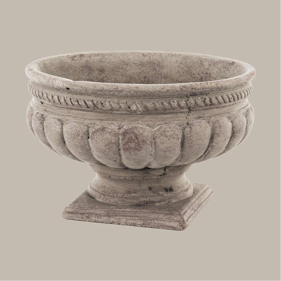 Antikolt szürke színű,, öblös kialakítású, talpas kerámia kaspó tál.